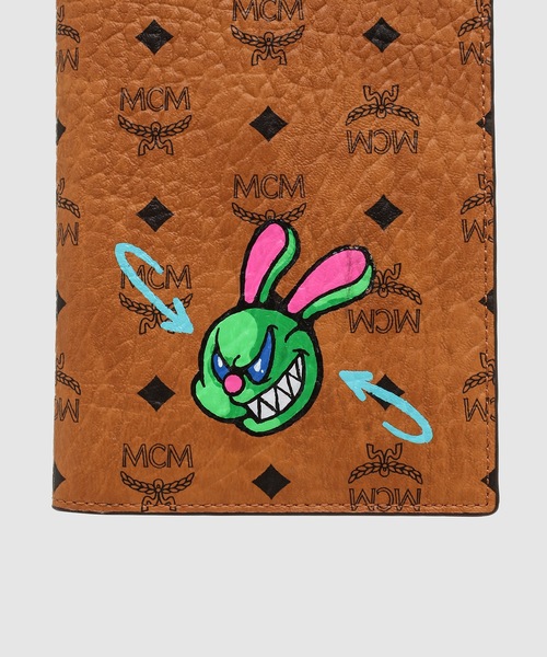 MCM(エムシーエム)の「Lunar New Year トラベルウォレット - ヴィセトス(その他小物・メンズ・ブラウン・ONE SIZE)」の3枚目の写真