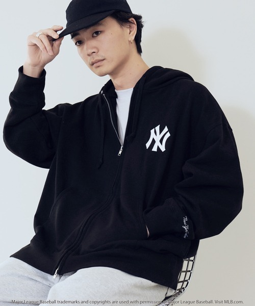 MLB(メジャーリーグベースボール)の「MLB / メジャーリーグベースボール Lulu & Arnie 別注 裏毛 ジップアップ スウェット パーカー(パーカー・メンズ・グレー系その他/グリーン系その他/グレー系その他2/その他2/グレー系その他3/その他1/ブラック系その他/ブラック系その他2/ブラック系その他3/グレー系その他4・FREE)」の2枚目の写真