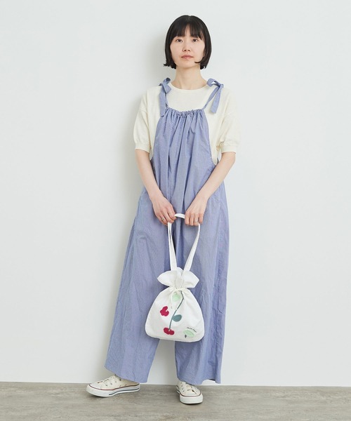 l'atelier du savon（アトリエドサボン）の「かぎ針刺繍　ブーケのような巾着バッグ（ハンドバッグ・レディース・ブルー/ブラック/ホワイト・FREE）」の7枚目の写真