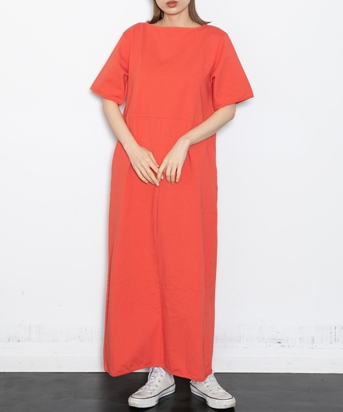 AMERICAN RAG CIE（アメリカンラグシー）の「2wayスリットロングワンピース（ワンピース・レディース・レッド/チャコール/グレイッシュベージュ・FREE）」の3枚目の写真