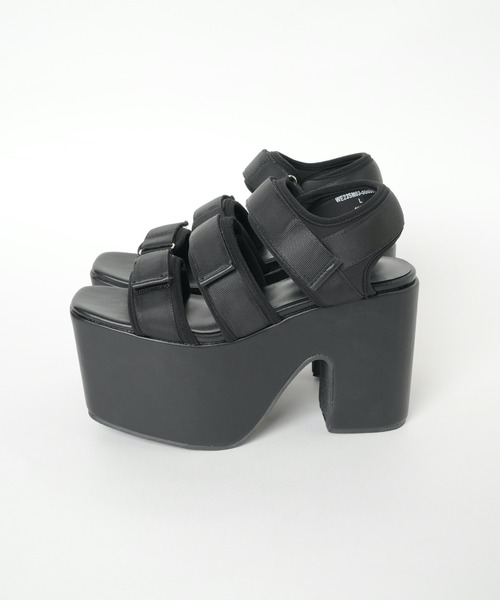 WEGO（ウィゴー）の「WEGO/ボリュームヒールベルトサンダル（サンダル・レディース・ブラック・LARGE/MEDIUM）」の6枚目の写真