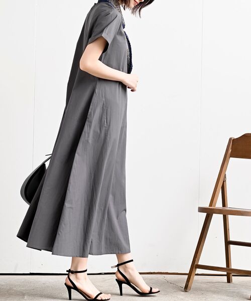 rps（アールピーエス）の「半袖フレアワンピース（ワンピース・レディース・カーキ/ブラック/パープル/ネイビー/チャコールグレー・フリー）」の21枚目の写真