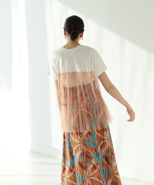 Ray BEAMS(レイビームス)の「Ray BEAMS / チュール レイヤード Tシャツ(Tシャツ/カットソー・レディース・ベージュ/ブラック・ONE SIZE)」の4枚目の写真