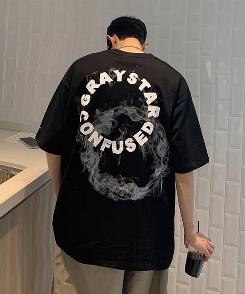 ILL'S(イルズ)の「韓国ストリート ビッグシルエット プリントアソートTシャツ カットソー ユニセックス(Tシャツ/カットソー・メンズ・ブルー/ホワイト系/ブルー系その他2/ベージュ/ベージュ系その他3/ブルー系/ブラック系その他/ブラック系1/ブラック系その他6/グレー系/ブラック系/ブラウン系その他3/ホワイト系その他4/オレンジ系その他5/ベージュ系/グレー系1/ブラック/ホワイト系その他5/ホワイト/ブラック系その他7/ホワイト系1/ブラック系その他5/ブラック系その他4/ホワイト系その他/ブラック系その他3/ブラック系その他2/ホワイト系その他6/ホワイト系その他2/ベージュ系その他/ホワイト系その他7/グレー系その他7/ブラウン系3・M/L)」の20枚目の写真