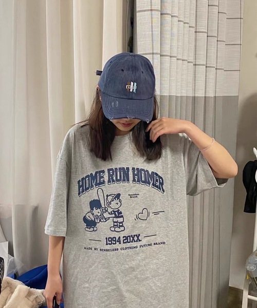 ILL'S(イルズ)の「韓国ストリート ビッグシルエット プリントアソートTシャツ カットソー ユニセックス(Tシャツ/カットソー・メンズ・ブルー/ホワイト系/ブルー系その他2/ベージュ/ベージュ系その他3/ブルー系/ブラック系その他/ブラック系1/ブラック系その他6/グレー系/ブラック系/ブラウン系その他3/ホワイト系その他4/オレンジ系その他5/ベージュ系/グレー系1/ブラック/ホワイト系その他5/ホワイト/ブラック系その他7/ホワイト系1/ブラック系その他5/ブラック系その他4/ホワイト系その他/ブラック系その他3/ブラック系その他2/ホワイト系その他6/ホワイト系その他2/ベージュ系その他/ホワイト系その他7/グレー系その他7/ブラウン系3・M/L)」の1枚目の写真