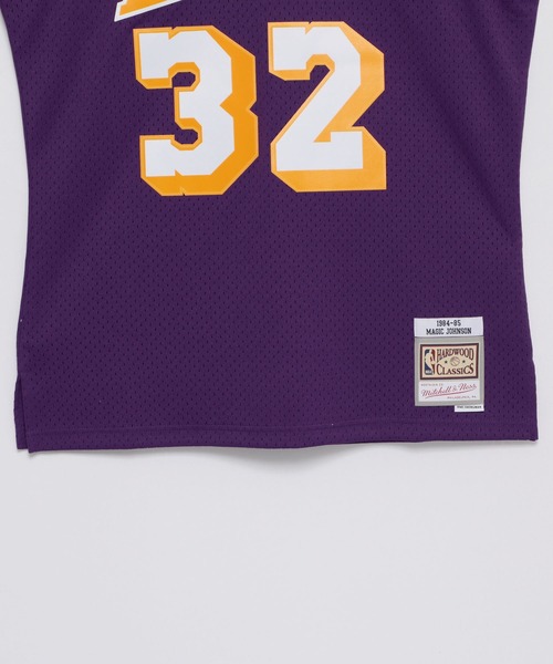 Mitchell&Ness(ミッチェル&ネス)の「Mitchell&Ness NBA SWINGMAN ROAD JERSEY LAKERS 84 MAGIC JOHNSON(タンクトップ・メンズ・パープル・XL/L/M)」の6枚目の写真