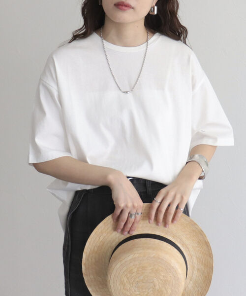 fredy emue(フレディエミュ)の「【fredy emue】シルケット後ろZIP T-shirt(Tシャツ/カットソー・レディース・カーキ/チャコールグレー/オフホワイト・38)」の2枚目の写真