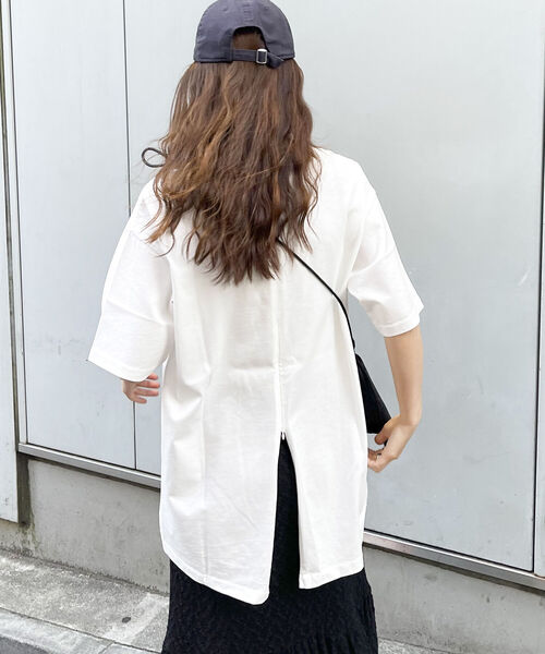 fredy emue(フレディエミュ)の「【fredy emue】シルケット後ろZIP T-shirt(Tシャツ/カットソー・レディース・カーキ/チャコールグレー/オフホワイト・38)」の15枚目の写真