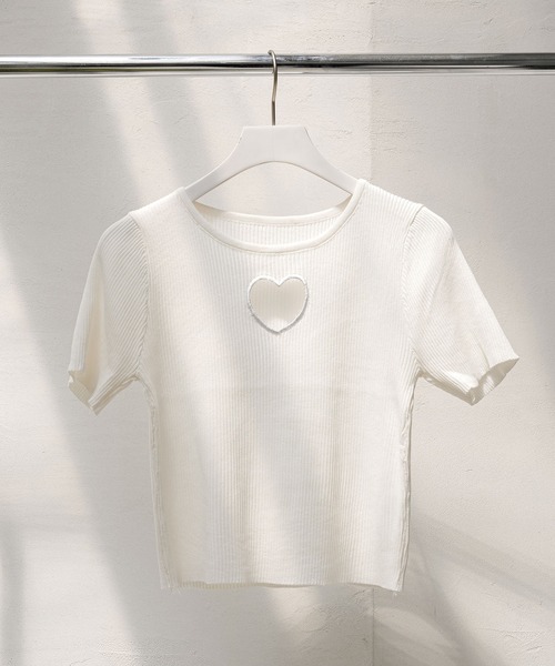 Diable baiser(ディアブルベーゼ)の「バストハート開きクルーネックリブ半袖ニットトップス(Tシャツ/カットソー・レディース・ブラック/ホワイト/サックスブルー/チェリーピンク・FREE)」の14枚目の写真
