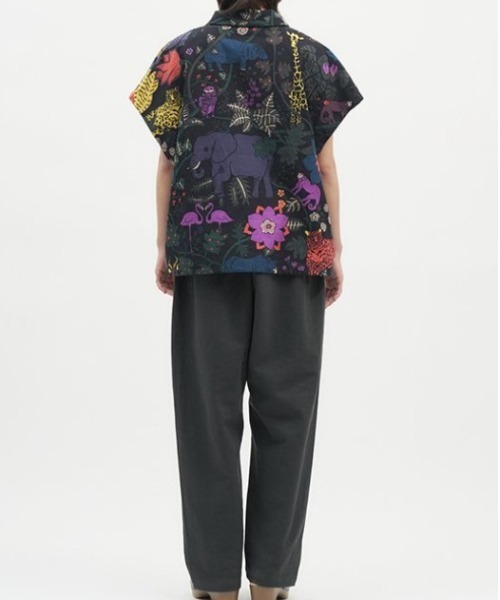 BOHEMIANS(ボヘミアンズ)の「BOHEMIANS/ボヘミアンズ F/SLEEVE SHIRTS JUNGLE POP フレンチスリーブシャツ ジャングル BS-358-02(シャツ/ブラウス・レディース・ブラック系その他/その他24・M)」の7枚目の写真