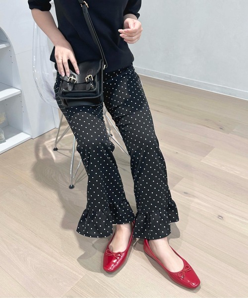 apres jour（アプレジュール）の「アソート裾フリルパンツ【ZOZOTOWN限定アイテム】（その他パンツ・レディース・ブラック/ホワイト系その他/ブラック系その他/ピンクベージュ・SMALL/X-LARGE/MEDIUM）」の4枚目の写真