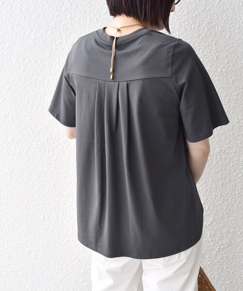 SHIPS（シップス）の「* オーガニックコットン スリット スリーブ フレア TEE◇（Tシャツ/カットソー・レディース・チャコールグレー/オフホワイト/グリーン・ONE SIZE）」の12枚目の写真