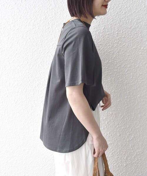 SHIPS（シップス）の「* オーガニックコットン スリット スリーブ フレア TEE◇（Tシャツ/カットソー・レディース・チャコールグレー/オフホワイト/グリーン・ONE SIZE）」の13枚目の写真