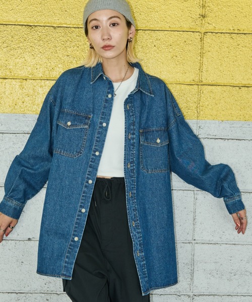 Auntie Rosa Holiday（アンティローザホリデー）の「デニムオーバーサイズシャツ（シャツ/ブラウス・レディース・ワンウォッシュ/ブルー・FREE）」の3枚目の写真
