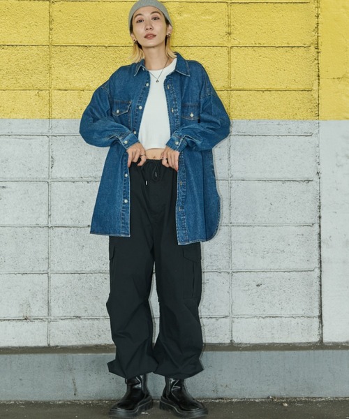 Auntie Rosa Holiday（アンティローザホリデー）の「デニムオーバーサイズシャツ（シャツ/ブラウス・レディース・ワンウォッシュ/ブルー・FREE）」の13枚目の写真