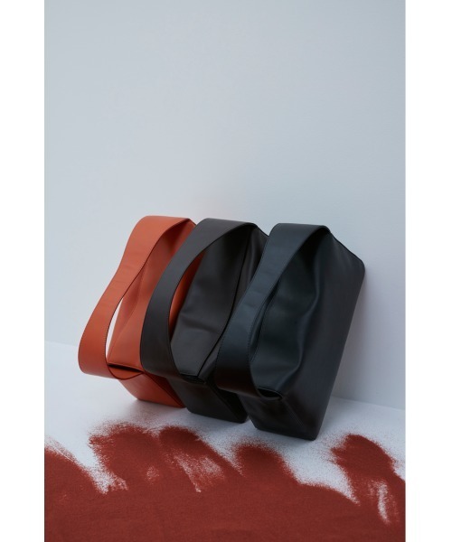 RIM.ARK（リムアーク）の「Round square bag（ショルダーバッグ