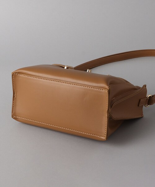 THE SHOP TK （ザ ショップ ティーケー ）の「◆ベルテッドショルダーバッグ（ショルダーバッグ・レディース・キャメル/ブラック/アイボリー/サンドベージュ/ワインレッド・00）」の10枚目の写真