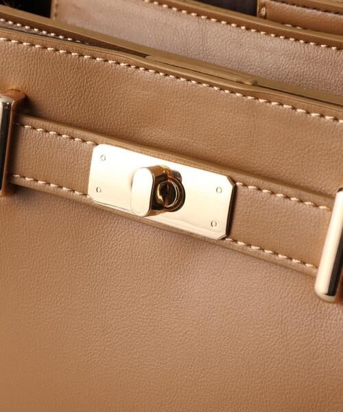 THE SHOP TK （ザ ショップ ティーケー ）の「◆ベルテッドショルダーバッグ（ショルダーバッグ・レディース・キャメル/ブラック/アイボリー/サンドベージュ/ワインレッド・00）」の11枚目の写真