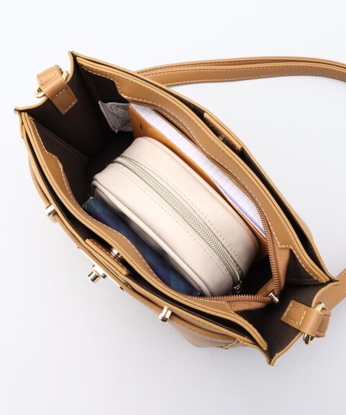 THE SHOP TK （ザ ショップ ティーケー ）の「◆ベルテッドショルダーバッグ（ショルダーバッグ・レディース・キャメル/ブラック/アイボリー/サンドベージュ/ワインレッド・00）」の20枚目の写真