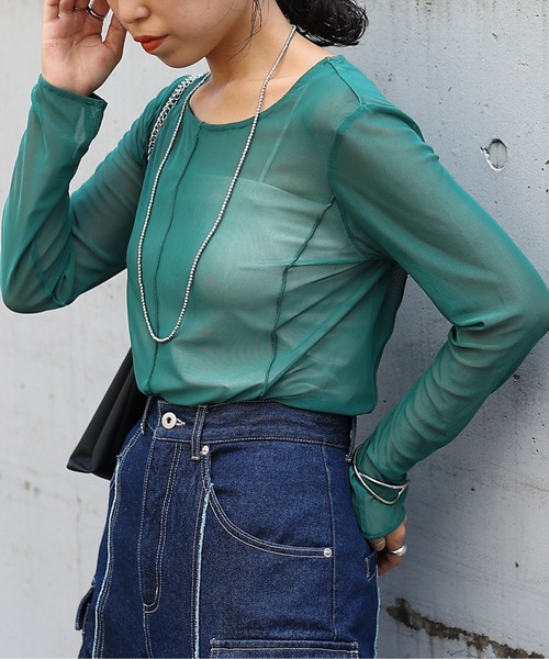 COLONY 2139（コロニートゥーワンスリーナイン）の「シアーメロー切替トップス（Tシャツ/カットソー・レディース・グリーン/グレー/ネイビー/ブラック・FREE）」の3枚目の写真