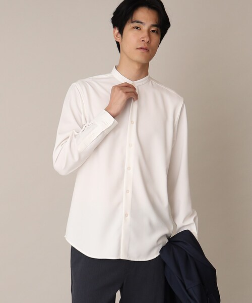 THE SHOP TK （ザ ショップ ティーケー ）の「◆【シワになりにくい/吸水速乾/洗える/イージーケア】テックリーノバンドカラーシャツ（シャツ/ブラウス・メンズ・カーキ/チャコールグレー/ブラック/オフホワイト・03/02/04）」の2枚目の写真