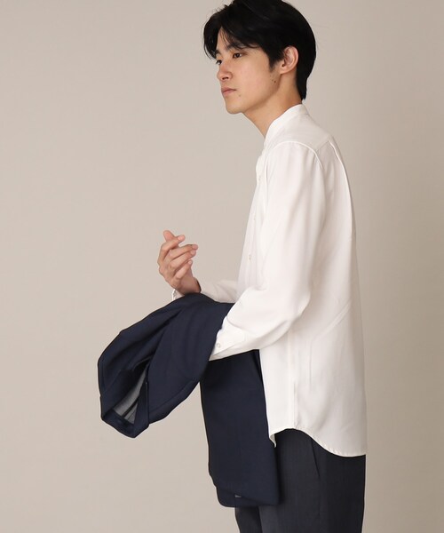 THE SHOP TK （ザ ショップ ティーケー ）の「◆【シワになりにくい/吸水速乾/洗える/イージーケア】テックリーノバンドカラーシャツ（シャツ/ブラウス・メンズ・カーキ/チャコールグレー/ブラック/オフホワイト・03/02/04）」の13枚目の写真