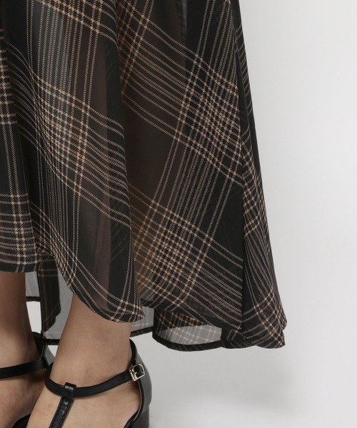 mysty woman（ミスティウーマン）の「イレギュラーヘムチェックスカート 978495（スカート・レディース・ホワイト系その他/ブラック系その他・FREE）」の11枚目の写真