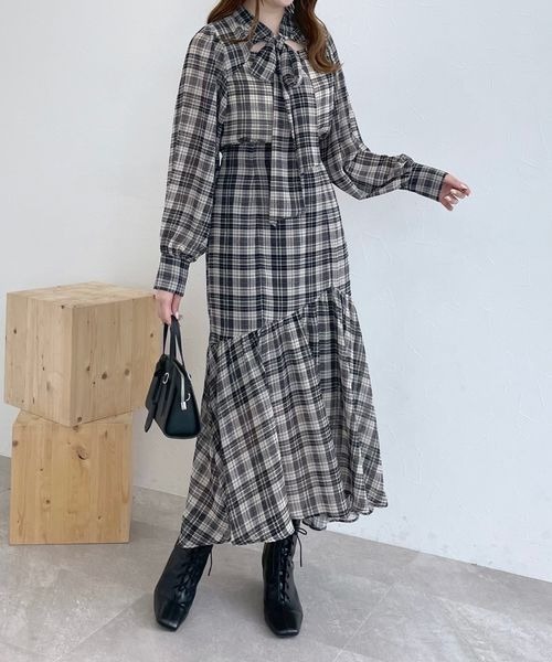 mysty woman（ミスティウーマン）の「イレギュラーヘムチェックスカート 978495（スカート・レディース・ホワイト系その他/ブラック系その他・FREE）」の19枚目の写真