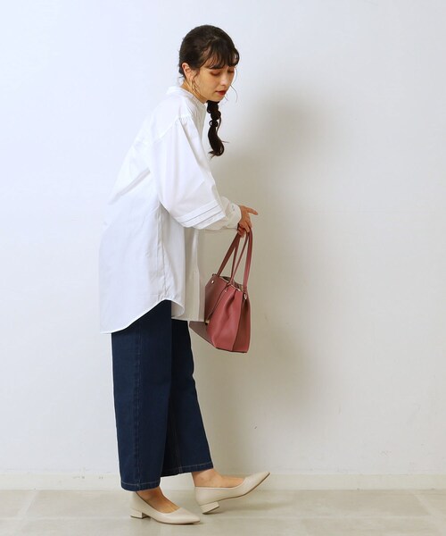 Cutie Blonde（キューティーブロンド）の「◆タックボリュームスリーブ チュニックブラウス（シャツ/ブラウス・レディース・ネイビー系2/ホワイト系/ブラック・01/03/02）」の5枚目の写真