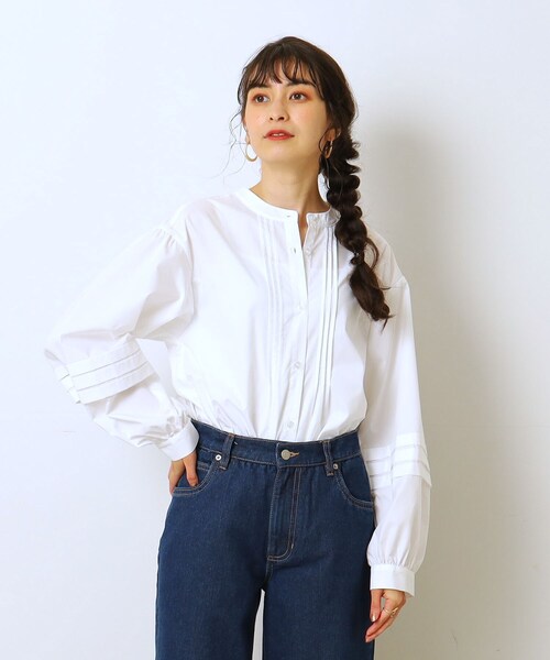 Cutie Blonde（キューティーブロンド）の「◆タックボリュームスリーブ チュニックブラウス（シャツ/ブラウス・レディース・ネイビー系2/ホワイト系/ブラック・01/03/02）」の7枚目の写真