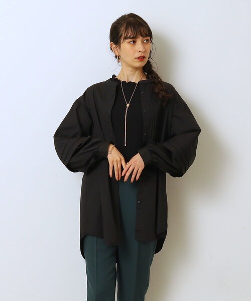 Cutie Blonde（キューティーブロンド）の「◆タックボリュームスリーブ チュニックブラウス（シャツ/ブラウス・レディース・ネイビー系2/ホワイト系/ブラック・01/03/02）」の13枚目の写真