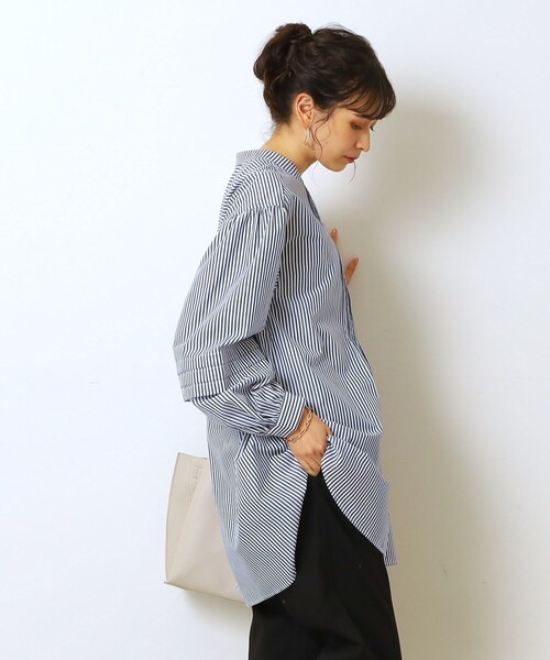 Cutie Blonde（キューティーブロンド）の「◆タックボリュームスリーブ チュニックブラウス（シャツ/ブラウス・レディース・ネイビー系2/ホワイト系/ブラック・01/03/02）」の21枚目の写真