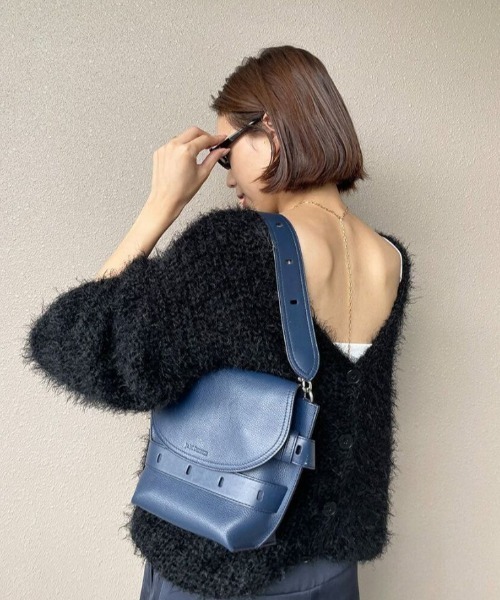 ISOOK(アイスー)の「シャギーニットカーディガン / 前後2way シャギーニット ニットカーディガン ルーズニット シャギートップス(カーディガン/ボレロ・レディース・グレー/ブラック・FREE)」の1枚目の写真