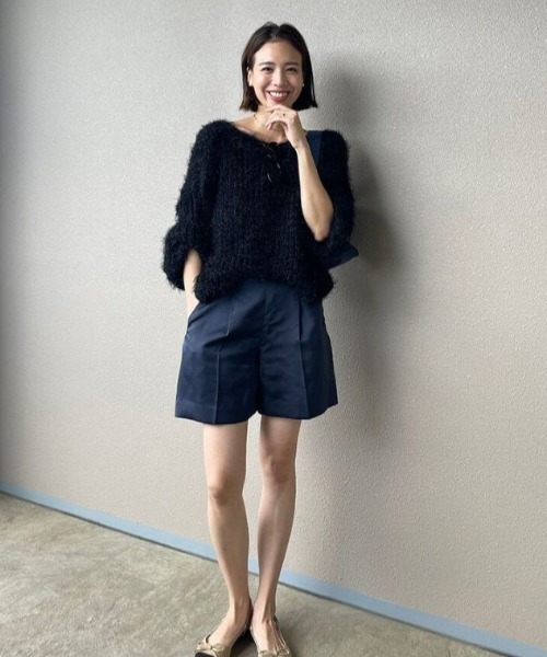 ISOOK(アイスー)の「シャギーニットカーディガン / 前後2way シャギーニット ニットカーディガン ルーズニット シャギートップス(カーディガン/ボレロ・レディース・グレー/ブラック・FREE)」の5枚目の写真