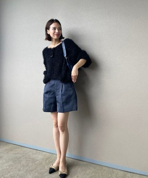 ISOOK(アイスー)の「シャギーニットカーディガン / 前後2way シャギーニット ニットカーディガン ルーズニット シャギートップス(カーディガン/ボレロ・レディース・グレー/ブラック・FREE)」の8枚目の写真