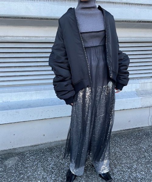 AIC.(エーアイシー)の「スパンコールストレートパンツ(その他パンツ・レディース・シルバー/ブラック・FREE)」の4枚目の写真