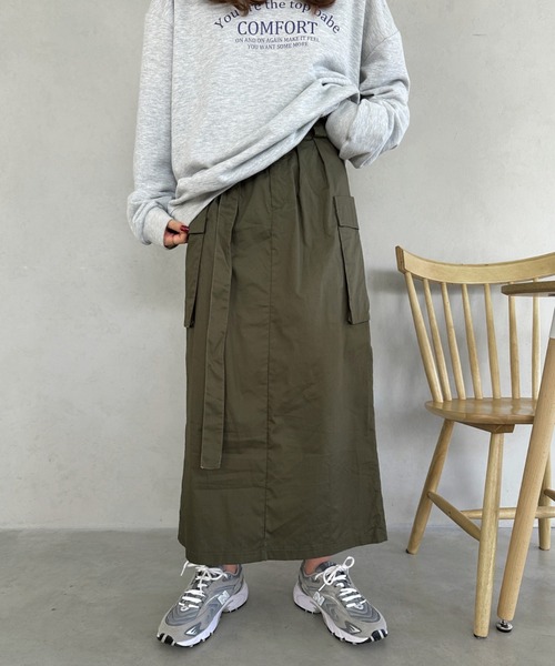 un+frame（アンフレーム）の「buckle belt long skirt／バックルベルトロングカーゴスカート（スカート・レディース・ホワイト/アイボリー/ブラック/カーキ・FREE）」の4枚目の写真