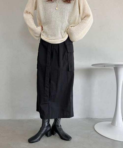 un+frame（アンフレーム）の「buckle belt long skirt／バックルベルトロングカーゴスカート（スカート・レディース・ホワイト/アイボリー/ブラック/カーキ・FREE）」の5枚目の写真