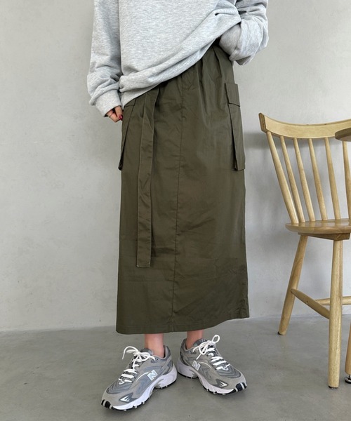 un+frame（アンフレーム）の「buckle belt long skirt／バックルベルトロングカーゴスカート（スカート・レディース・ホワイト/アイボリー/ブラック/カーキ・FREE）」の12枚目の写真