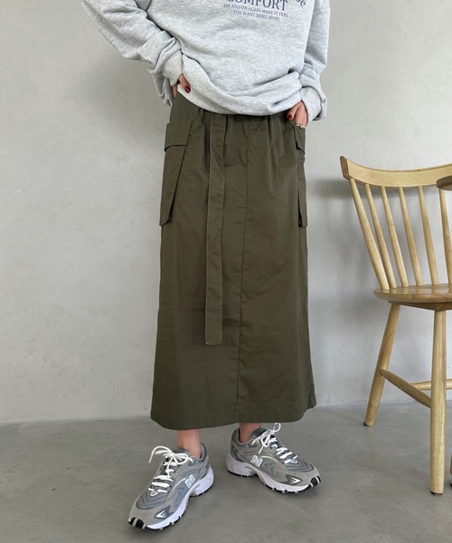 un+frame（アンフレーム）の「buckle belt long skirt／バックルベルトロングカーゴスカート（スカート・レディース・ホワイト/アイボリー/ブラック/カーキ・FREE）」の13枚目の写真