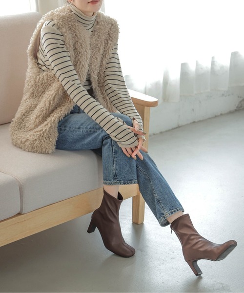 AMELY（エミリー）の「エコレザーショートブーツ（ブーツ・レディース・ブラウン/ブラック・35/36/37/38/39/40）」の19枚目の写真