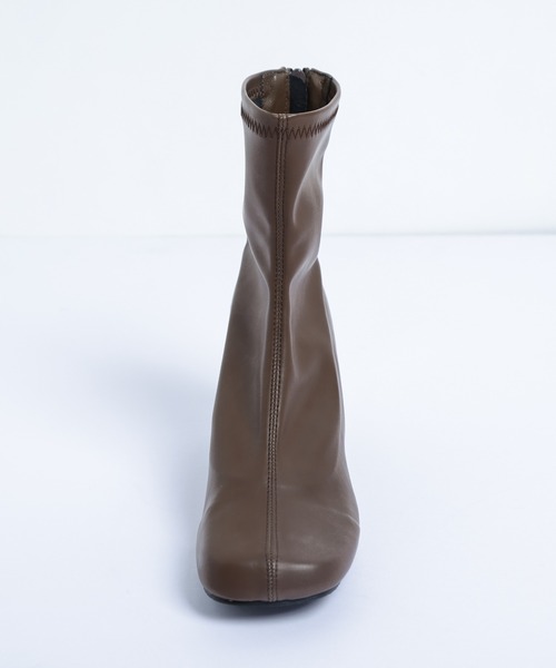 AMELY（エミリー）の「エコレザーショートブーツ（ブーツ・レディース・ブラウン/ブラック・35/36/37/38/39/40）」の16枚目の写真