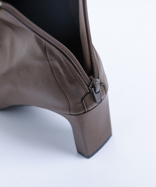 AMELY（エミリー）の「エコレザーショートブーツ（ブーツ・レディース・ブラウン/ブラック・35/36/37/38/39/40）」の8枚目の写真