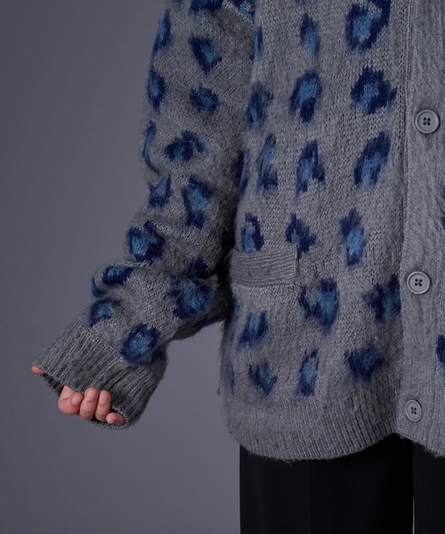 ONCILY(オンシェリー)の「LEOPARD V-NECK KNIT CARDIGAN / レオパードVネックニットカーディガン(カーディガン/ボレロ・メンズ・ブラウン/ブルー・MEDIUM/LARGE)」の10枚目の写真