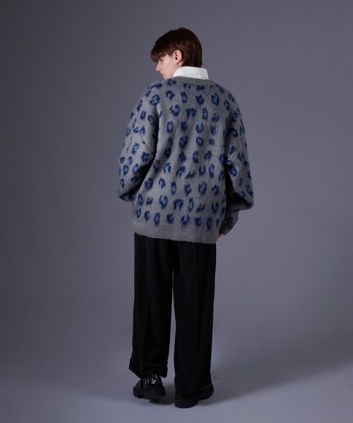 ONCILY(オンシェリー)の「LEOPARD V-NECK KNIT CARDIGAN / レオパードVネックニットカーディガン(カーディガン/ボレロ・メンズ・ブラウン/ブルー・MEDIUM/LARGE)」の9枚目の写真