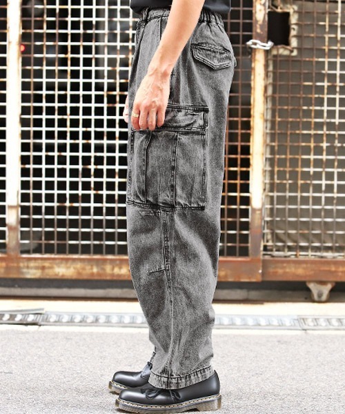 LUXSTYLE(ラグスタイル)の「ワイドデニムカーゴパンツ(デニムパンツ・メンズ・スミクロ/ブルー系その他/インディゴブルー/ブラック系その他/ブルー系その他2/ブラック・L/M/XL)」の8枚目の写真