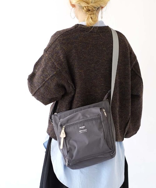 anello（アネロ）の「URBAN O.D SHOULDER BAG（ショルダーバッグ・レディース・レッド/ネイビー/ブラック/グレー/カーキ・-）」の3枚目の写真