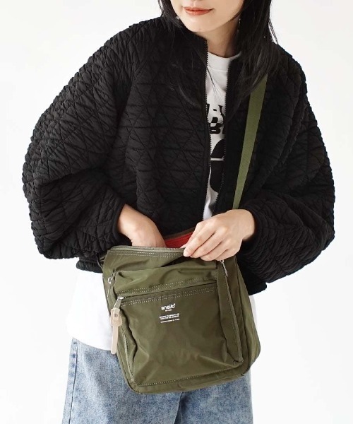 anello（アネロ）の「URBAN O.D SHOULDER BAG（ショルダーバッグ・レディース・レッド/ネイビー/ブラック/グレー/カーキ・-）」の4枚目の写真