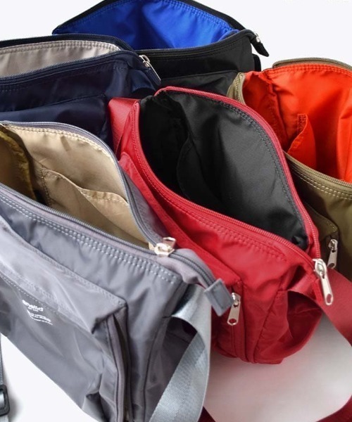 anello（アネロ）の「URBAN O.D SHOULDER BAG（ショルダーバッグ・レディース・レッド/ネイビー/ブラック/グレー/カーキ・-）」の22枚目の写真