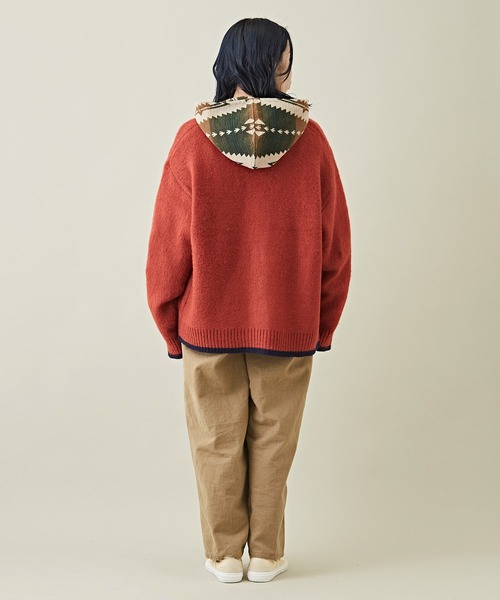 CUBE SUGAR（キューブシュガー）の「モヘアタッチジャガード無地Vネックカーディガン（カーディガン/ボレロ・レディース・マスタード/ネイビー/ホワイト/レッド/ブラック・M）」の21枚目の写真